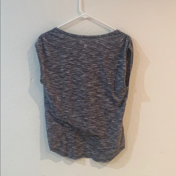 lululemon tshirt/tank top - Picture 2 of 2